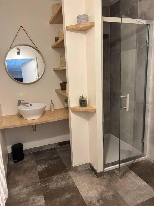 Au Coeur Des Bois Apartment *